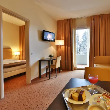 Regal Residence Brescia Room photo